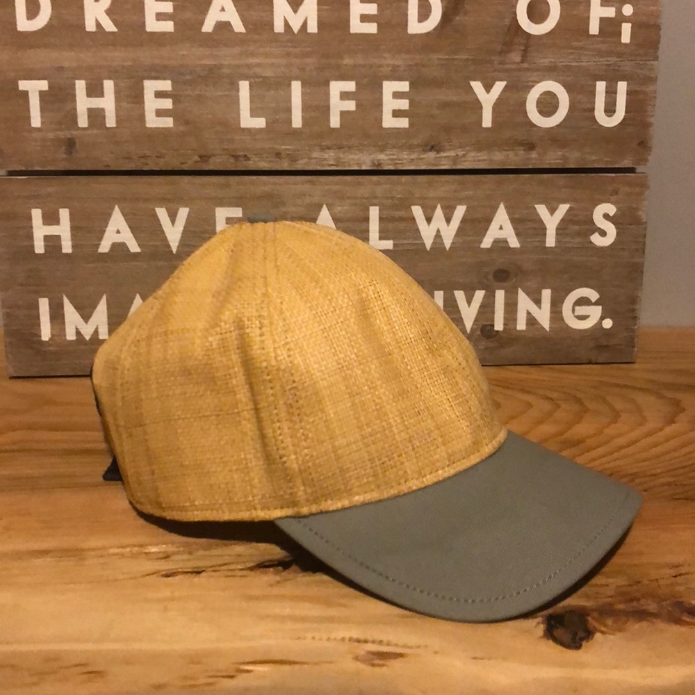 Lululemon hat